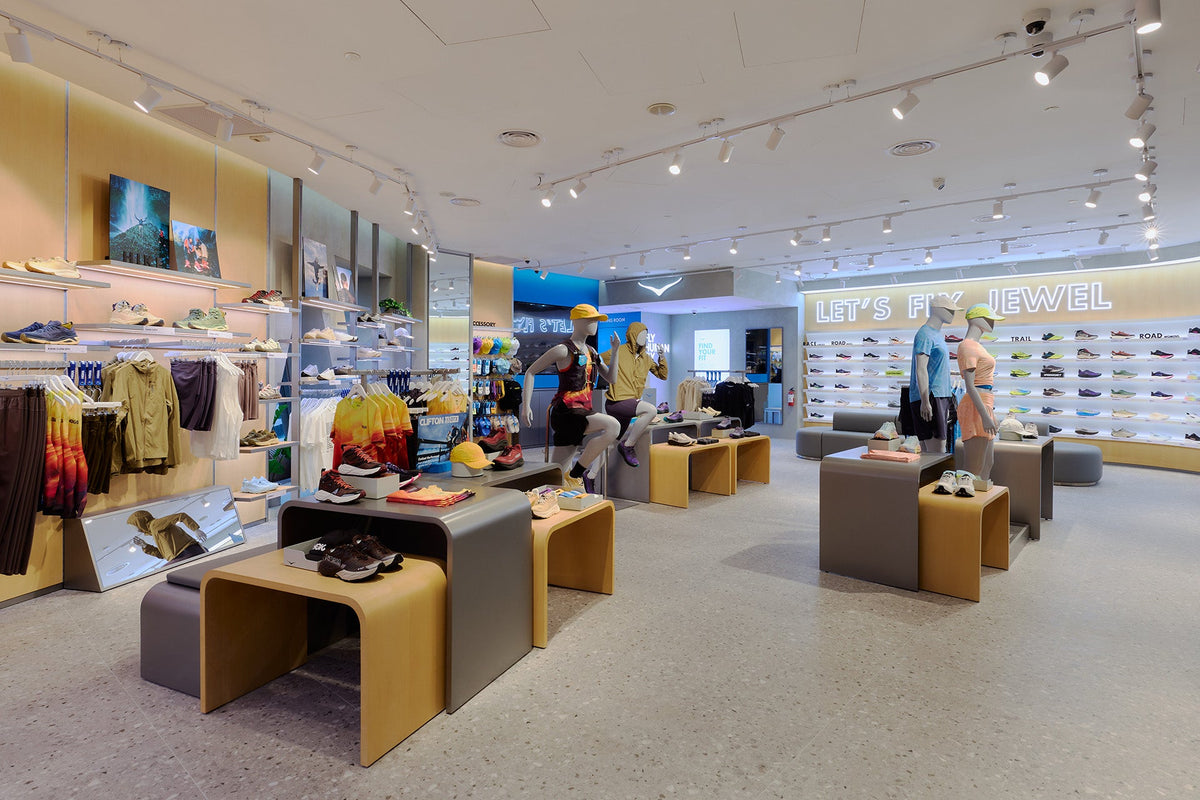 HOKA Opens Largest Singapore Store at Jewel Changi Airport: Features Widest Lifestyle Range, 3D Foot Scanning, and Community Run Hub