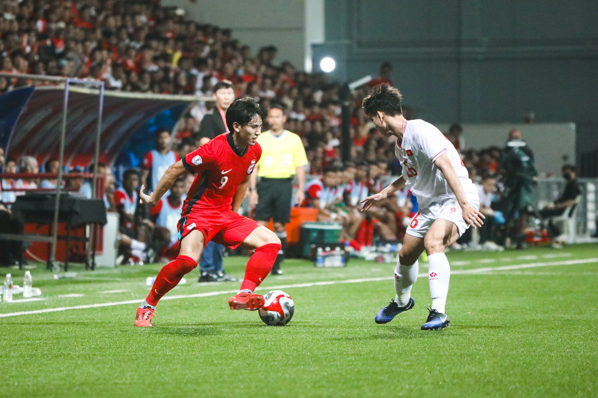 Singapore 0-2 Vietnam: Heartbreak for Lions in First Leg of AFF Mitsubishi Electric Cup Semi Final as Late Goals leave Singapore with Mountain to Climb