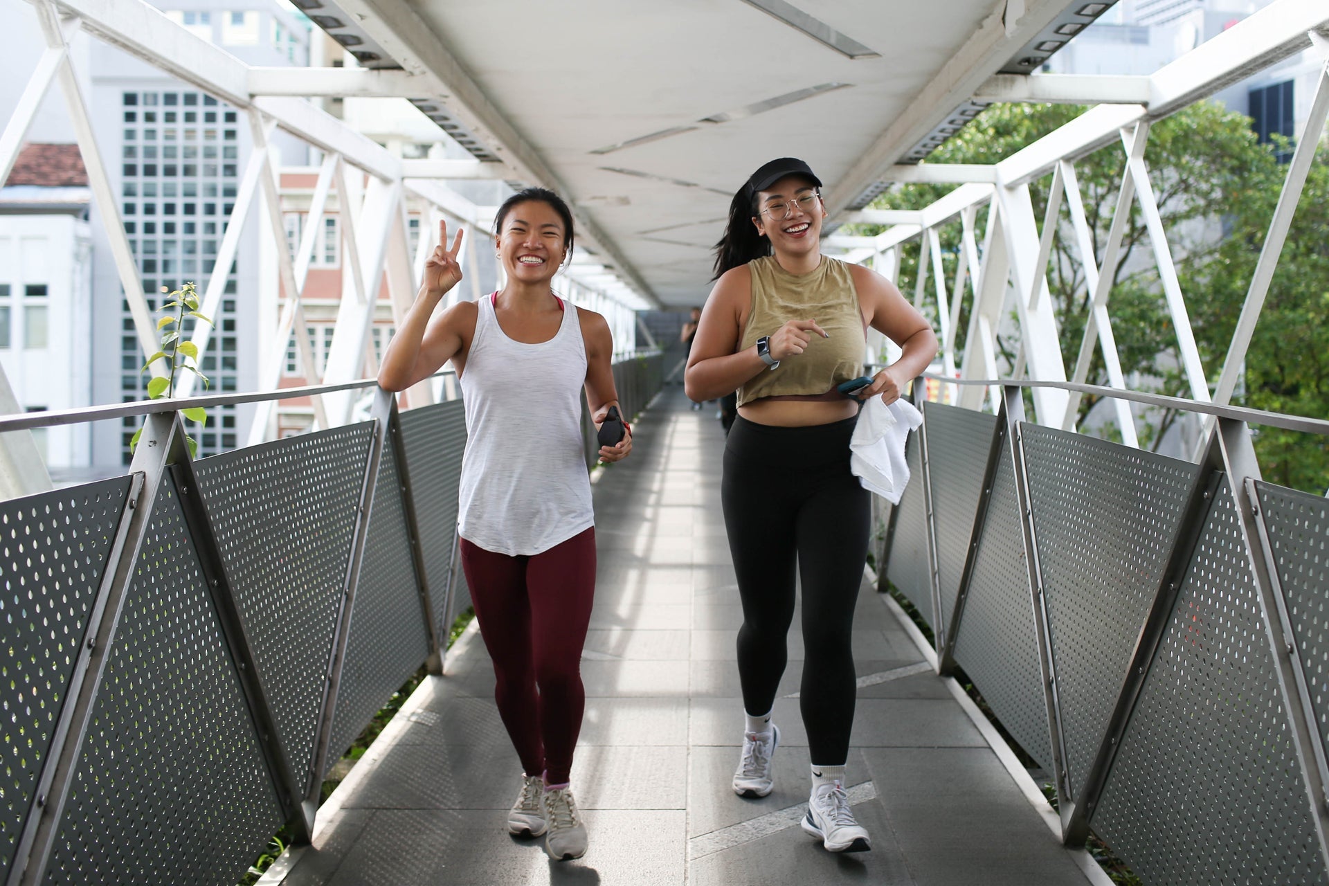 Exploring Singapore city while running with Superhero Runners: Urban Sports and Wellness Week