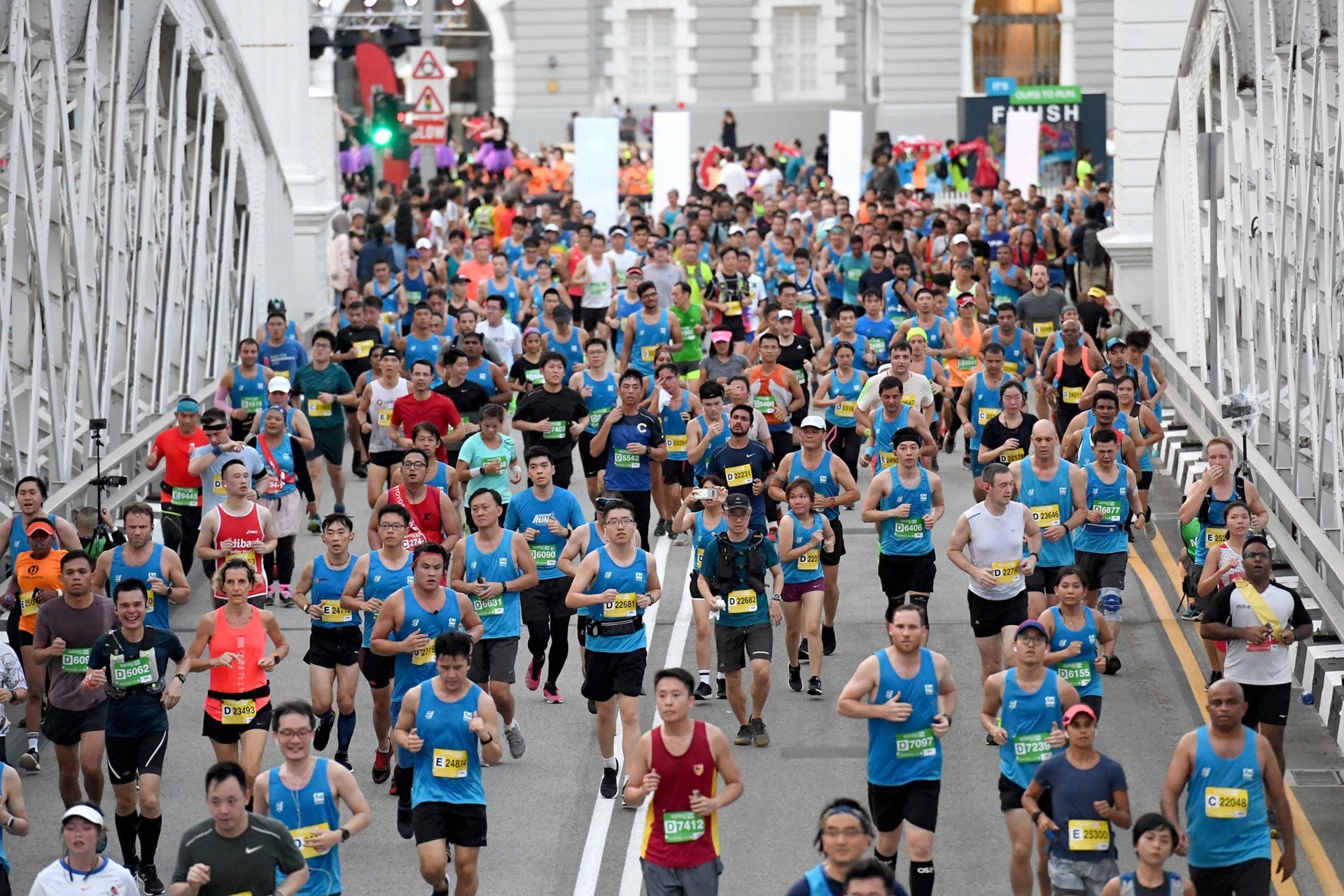 Standard Chartered Singapore Marathon unveils designs of race apparel and medals