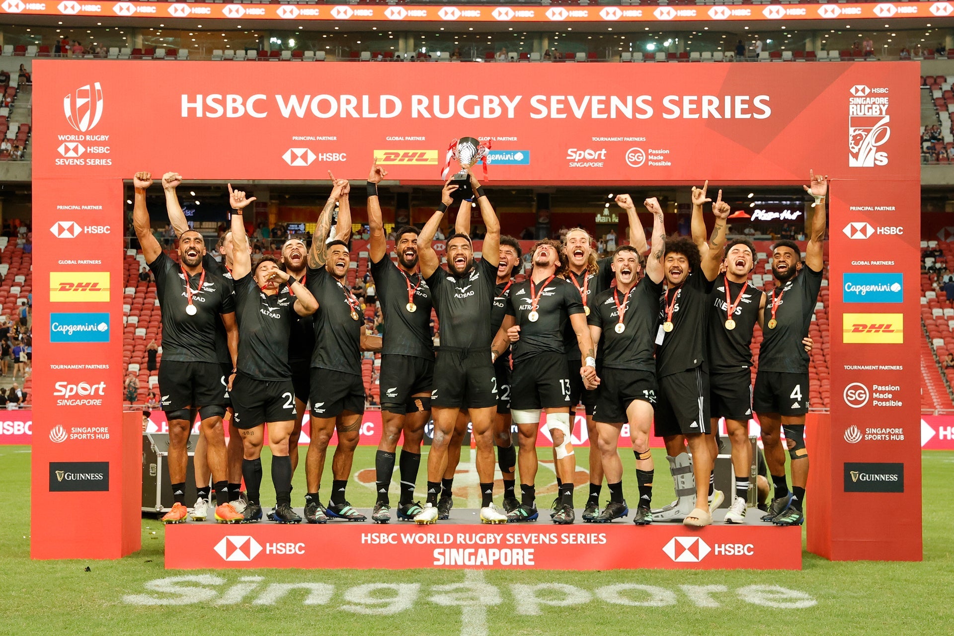 Rugby: New Zealand Lifts HSBC Singapore Rugby Sevens 2023 Trophy