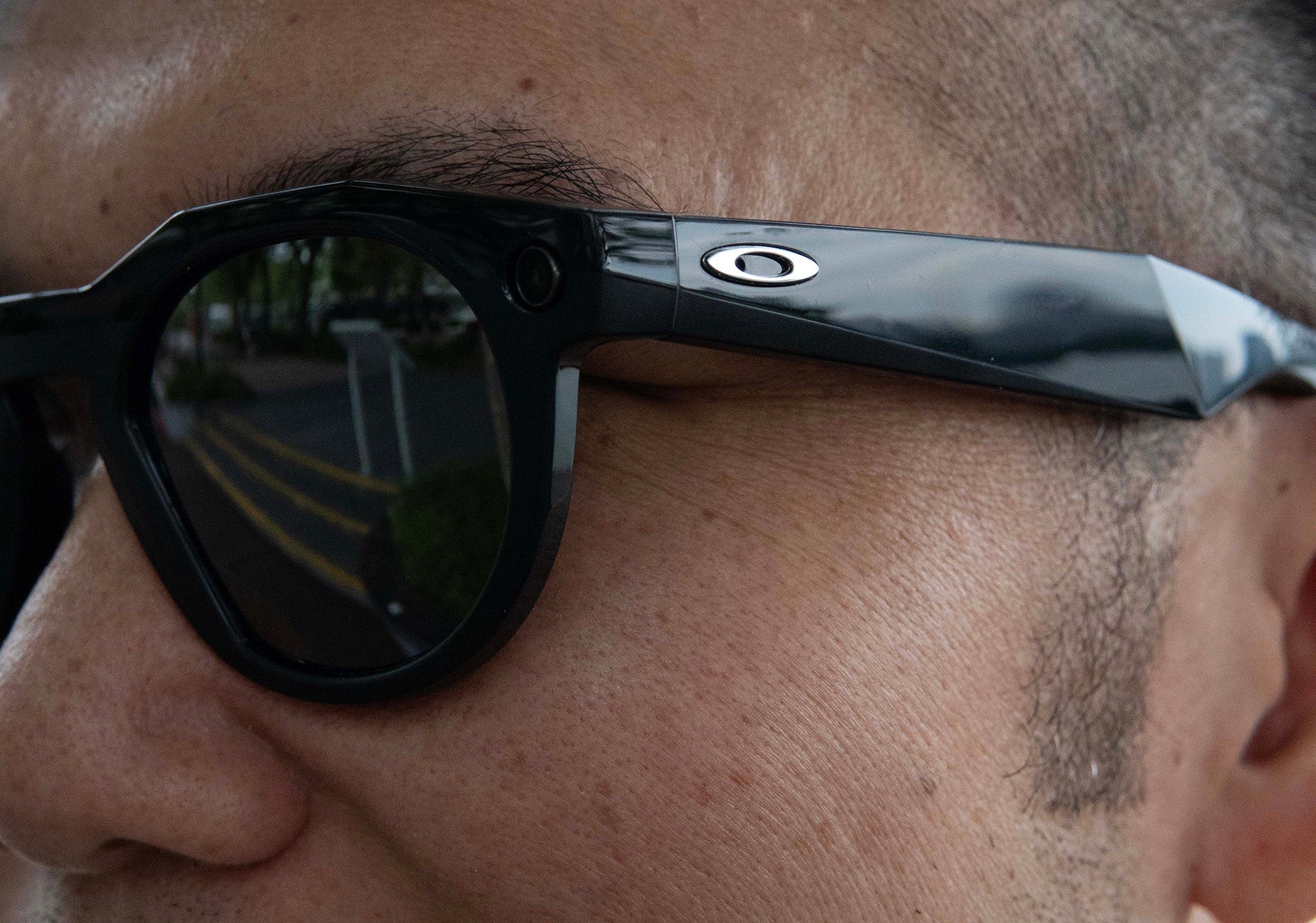 AI Meets Eyewear: Ray-Ban Meta and Oakley Meta Smart Glasses Launch in Singapore