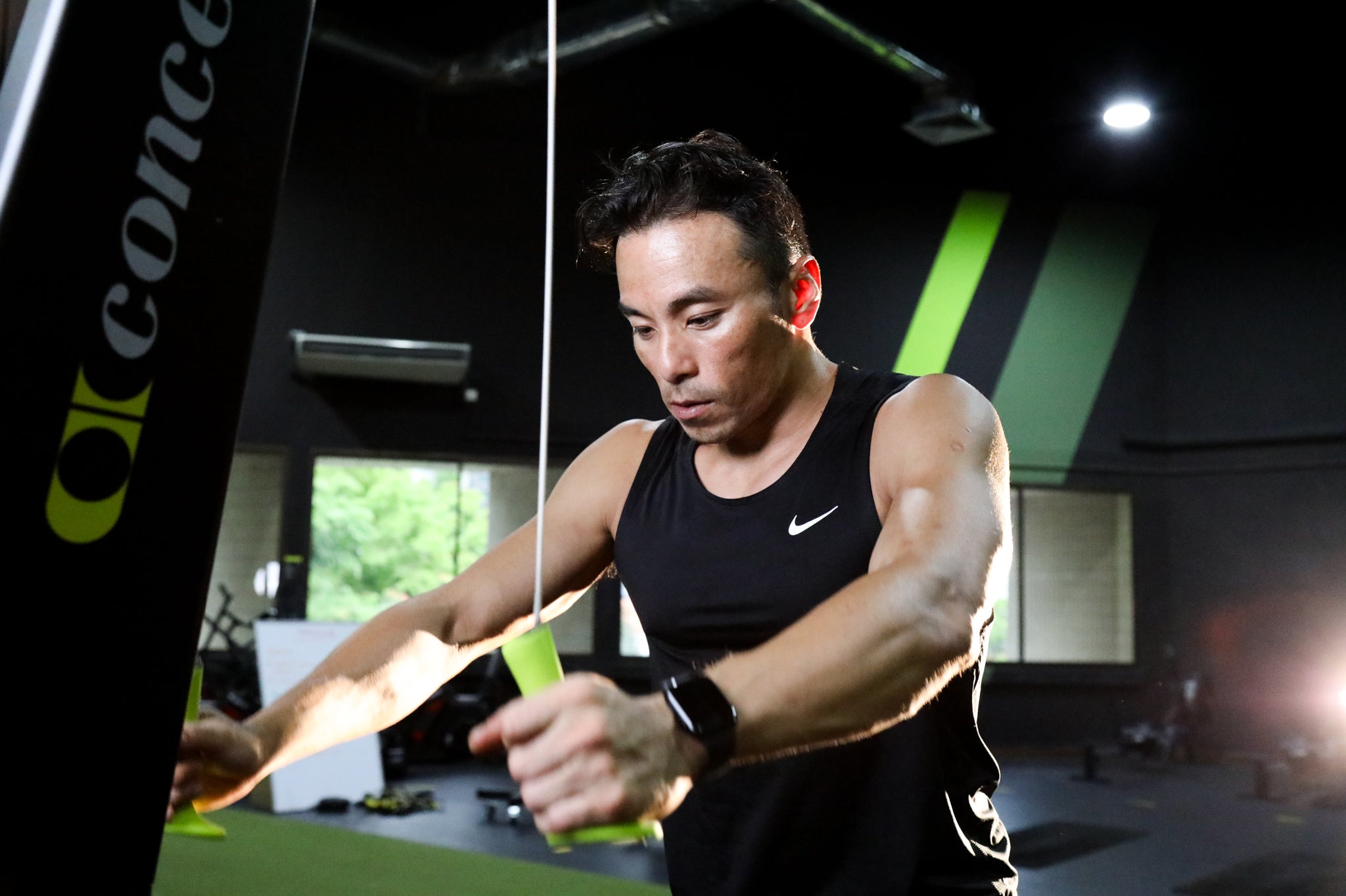 HYROX Training Tips: Dominate Strength in Your 40s with the Right Techniques and Mindset